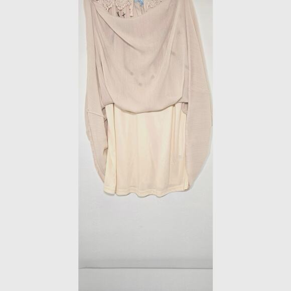 NWT women’s boho style dress by She +Sky. Size small - Picture 8 of 8